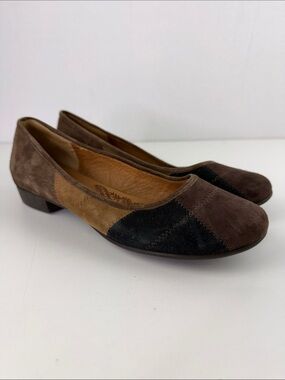 Sofft Women's Suede Patchwork Flats in Brown, Tan & Black